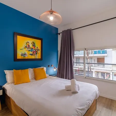 Apartment Foch 3g - Centre-ville D'antibes 6p Antibes